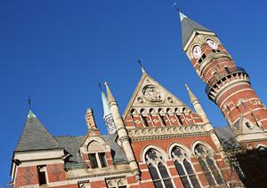 ガラス塗料を使った住宅の塗装業者